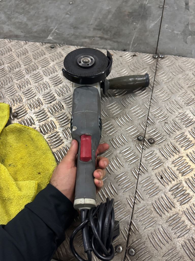 Angle grinder used condition