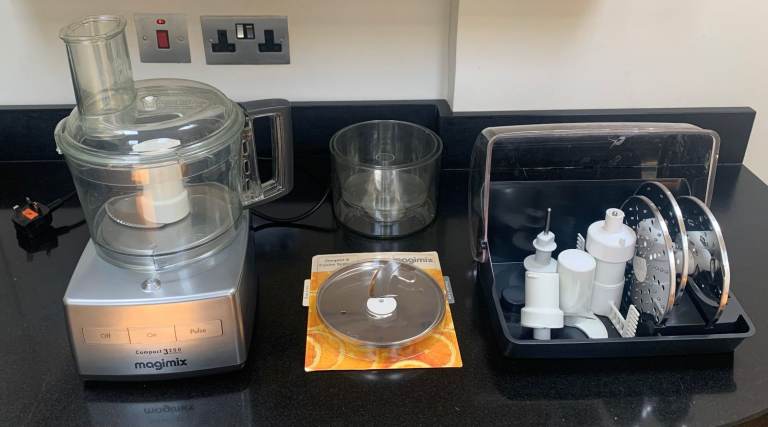 Magimix Compact 3200 unused and lots of accessories