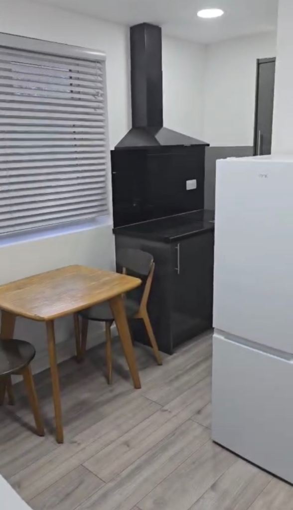 Studio Flat And Rooms Ilford