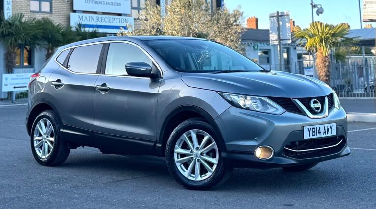 2014 Nissan Qashqai 1.5 dCi Acenta Premium 5dr HATCHBACK Diesel Manual