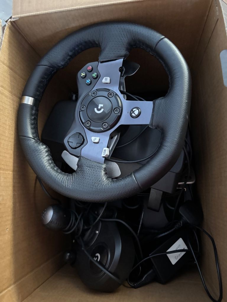 Steering wheel, shifter & peddles 