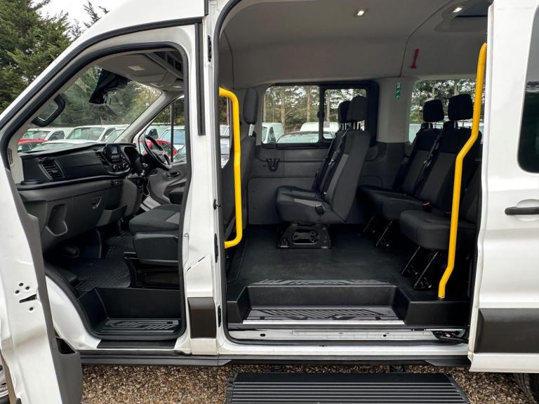2022 Ford Transit 2.0 350 EcoBlue Leader RWD L2 H2 Euro 6 (s/s) 5dr (12 Seat) MINIBUS Diesel Manual