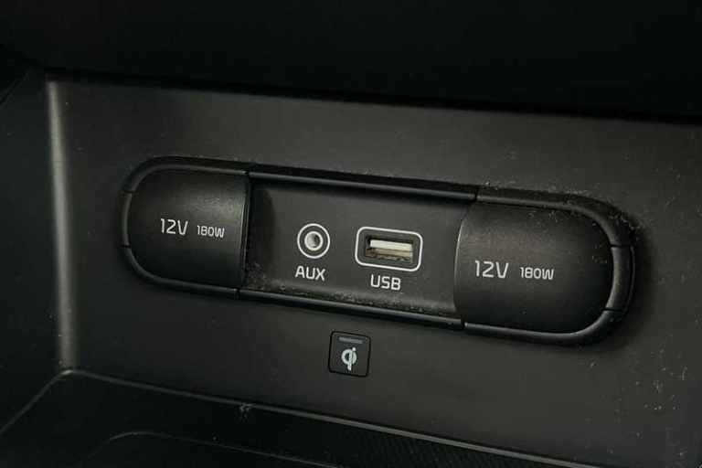 2017 Kia Niro 1.6 GDi Hybrid 3 5dr DCT ESTATE PETROL/ELECTRIC Automatic