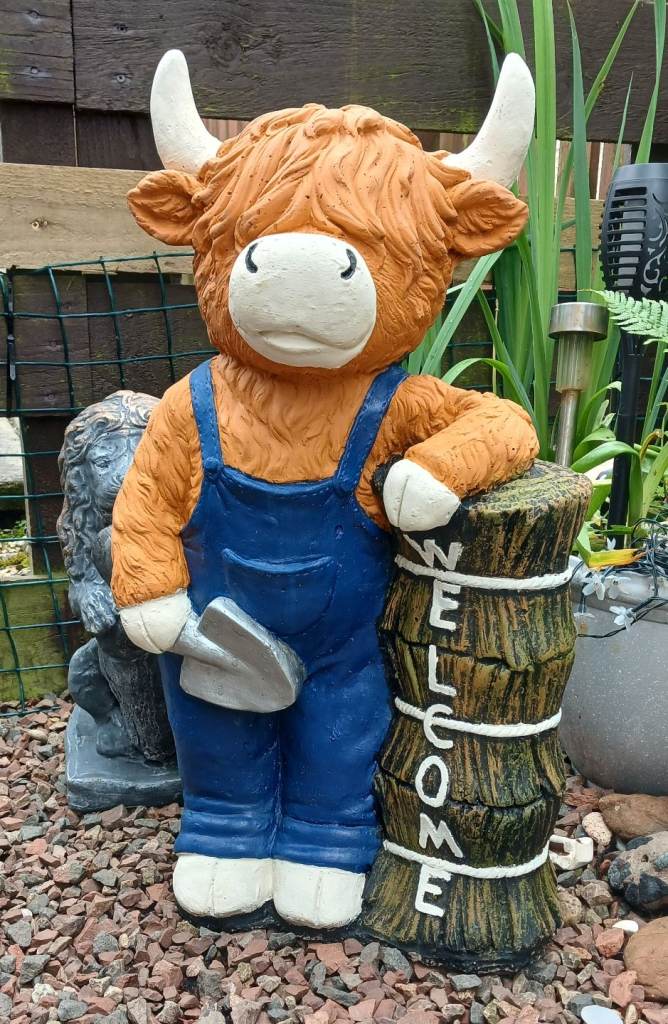 Highland Cow garden ornament 