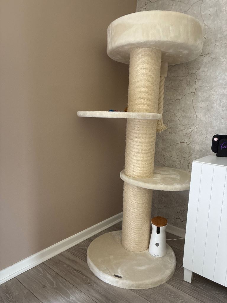 XL cat tree