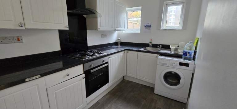 CROYDON 🏡 6 BED 4 BATH (2 ensuite) HMO CROYDON SUPPORTED LIVING/SOCIAL HOUSING/SERVICED (NO AGENTS)