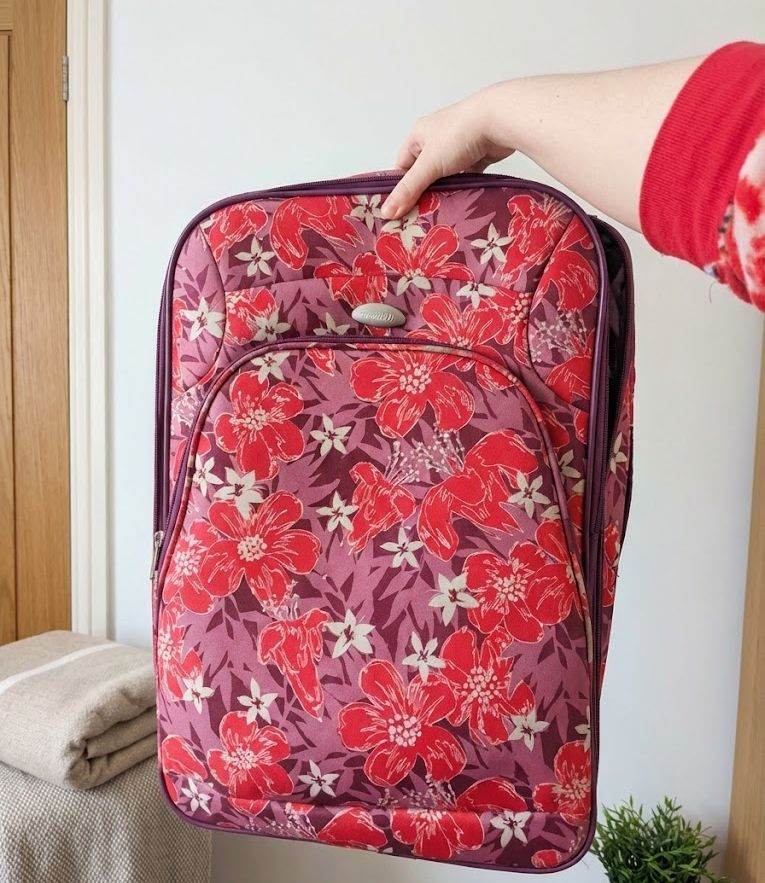 Small Avion Floral Hand Luggage Suitcase (Carry On)