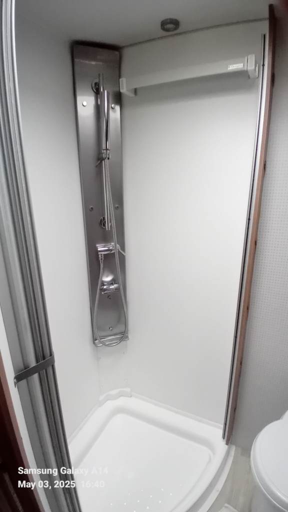 Pilote G.640 Immaculate. 30k mls. MOT. Service & habitation history. Dry. 4 New tyres and cambelt.