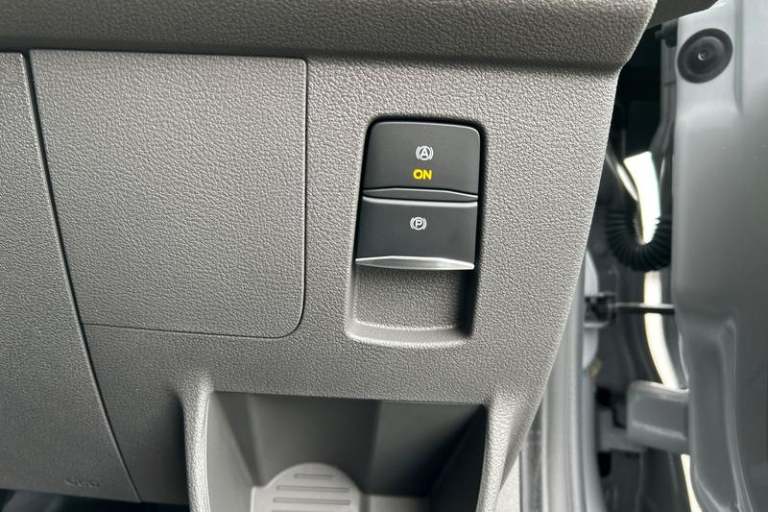 2024 Ford Transit 350 Leader L3 H2 LWB Medium Roof FWD 2.0 EcoBlue Hybrid 130ps Manual Panel Van ...