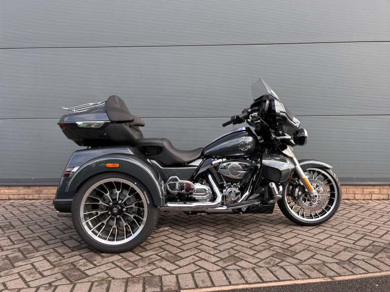 2026 Harley-Davidson STREET GLIDE 3 LIMITED FLHLT Billiard Gray (26MY) Trike PETROL Manual