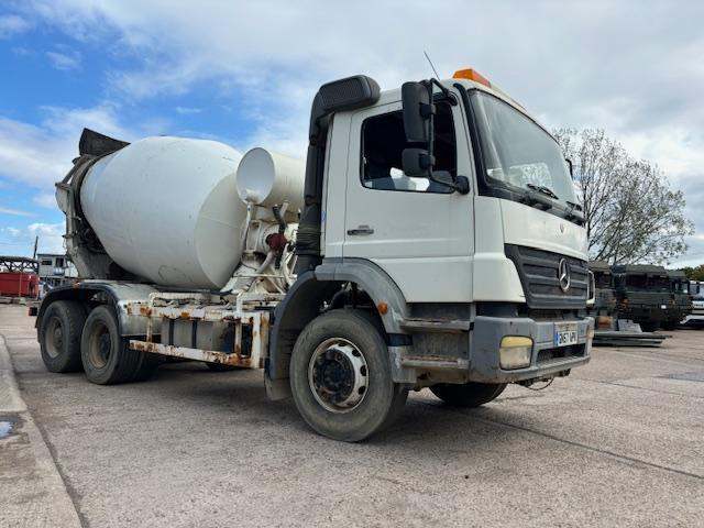 2007 Mercedes-Benz 2633 Mixer