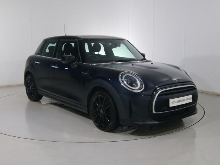 MINI HATCHBACK 1.5 Cooper Exclusive 5dr Auto