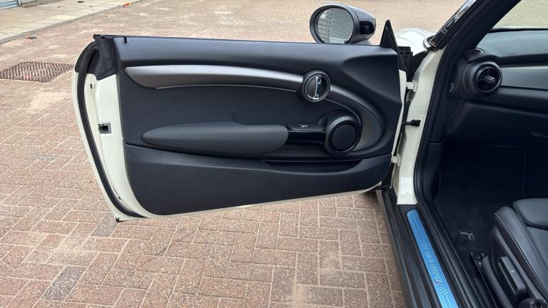 2022 MINI Hatch 2.0 Cooper S Exclusive 3dr Auto Petrol Hatchback Hatchback Petrol Automatic