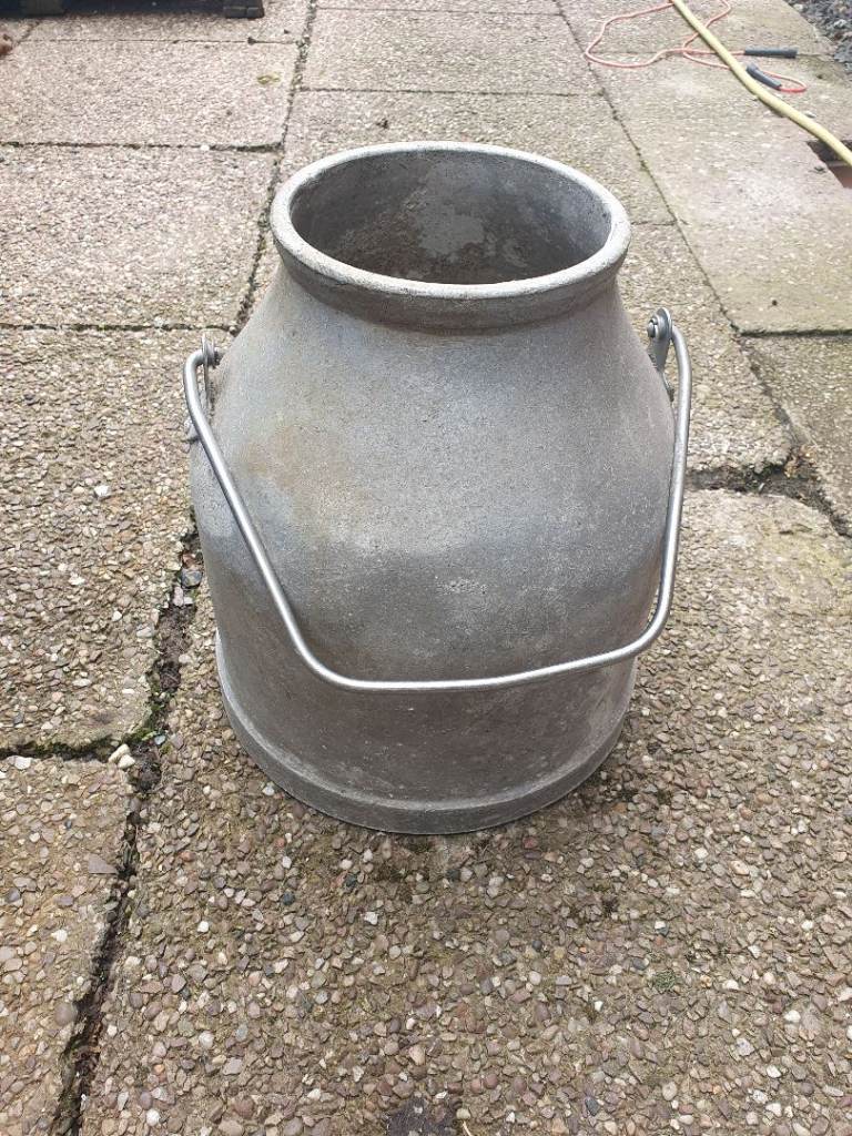 Vintage Aluminium 10 Gallon Milk Churn - Heavy Duty Garden Planter / Feature