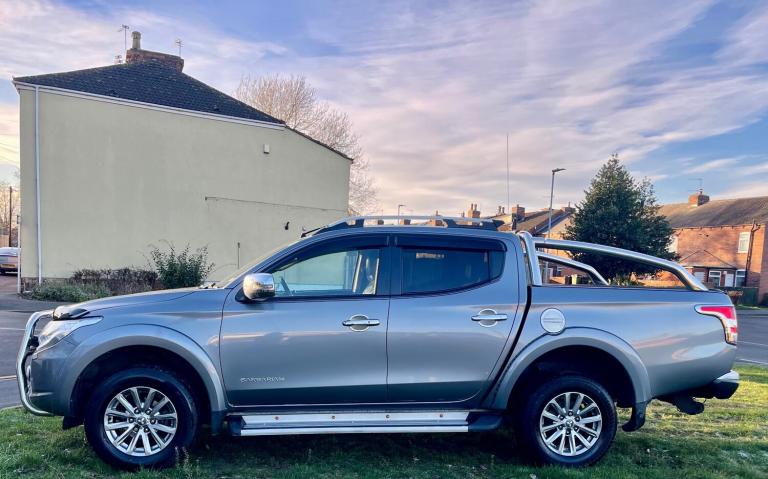 2016 Mitsubishi L200 Double Cab DI-D 178 Barbarian 4WD Auto PICK UP Diesel Automatic