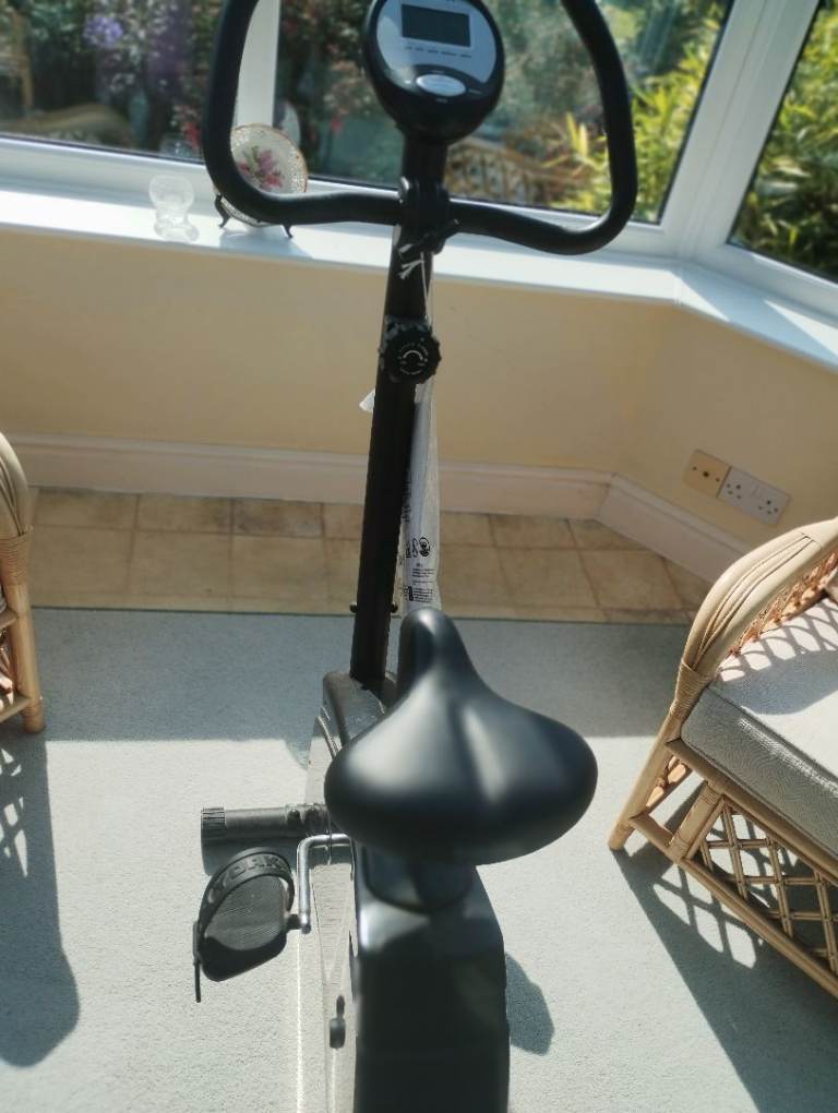 Black Exercise Bike – Good Condition Home Fitness
