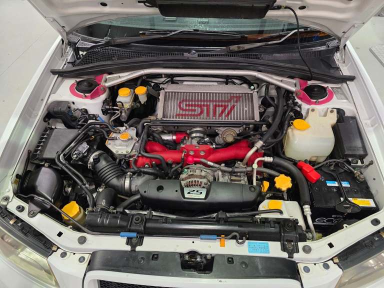 SUBARU FORESTER Sti Sg9 White Manual Petrol 2004