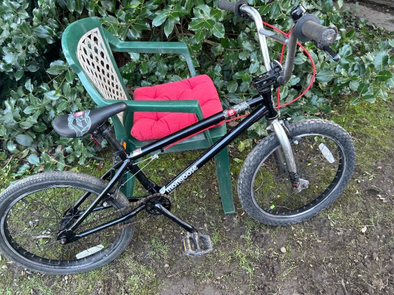 Mongoose bmx bike