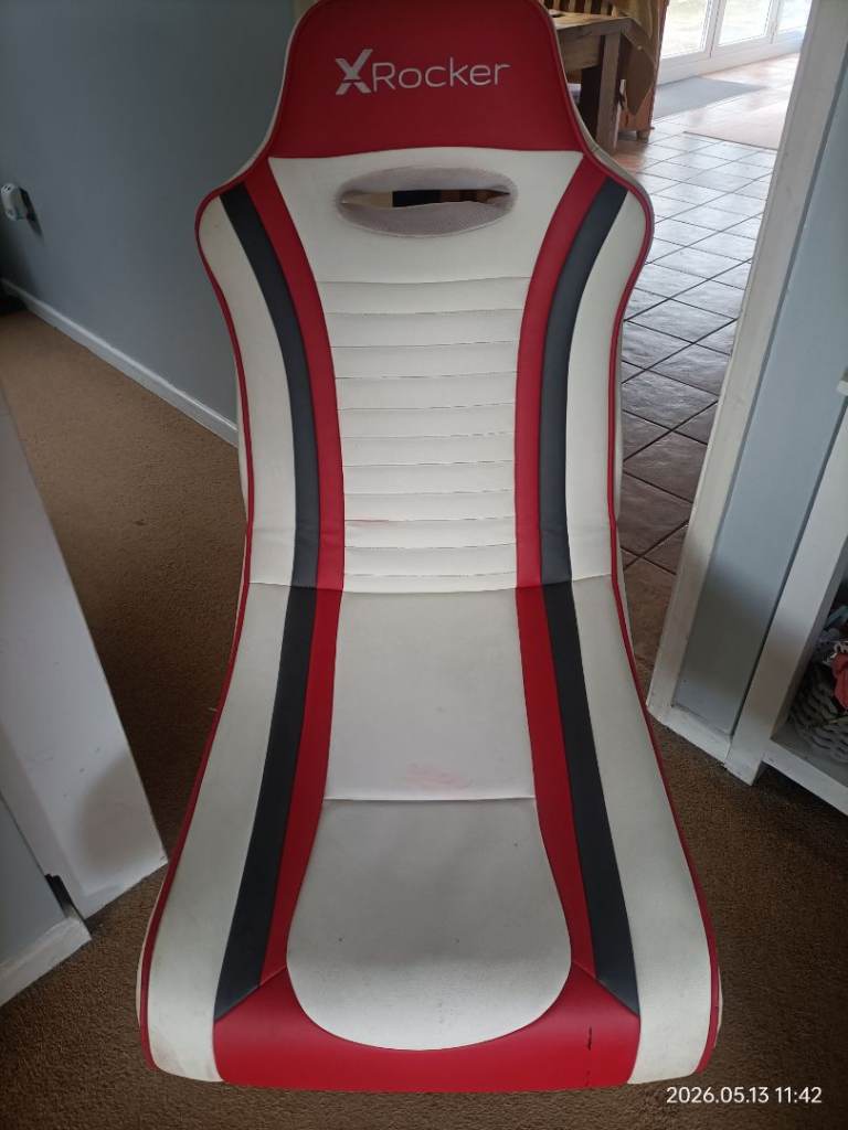 Gaming chair 