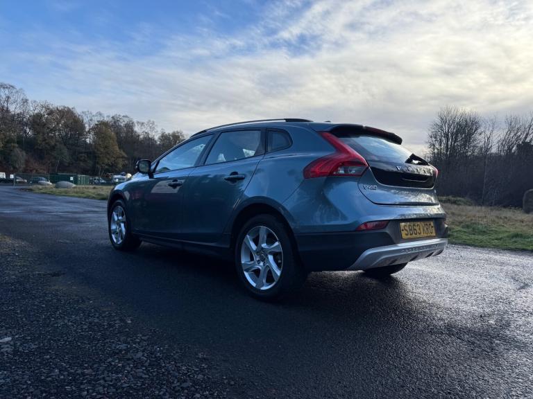 2013 Volvo V40 D2 Cross Country Lux 5dr HATCHBACK Diesel Manual