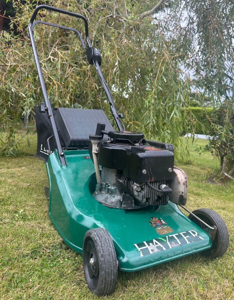 Hayter Harrier41 AutoDrive petrol roller lawnmower alloy deck mower easy start & serviced Selfdrive 