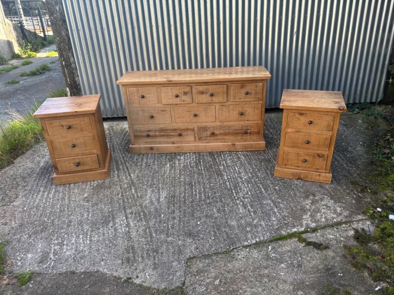 Farmhouse solid rustic large drawers dresser and matching bedside tables - CAN DELIVER