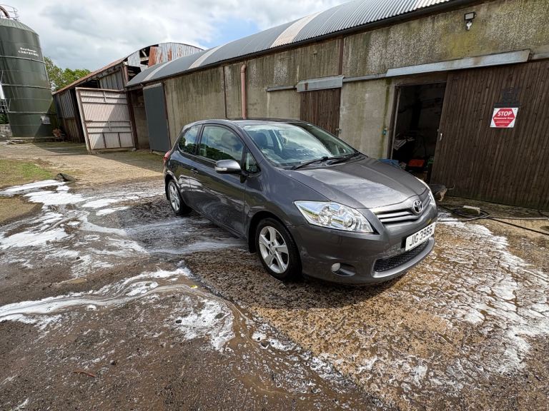 Toyota, AURIS, Hatchback, 2011, Manual, 1329 (cc), 3 doors