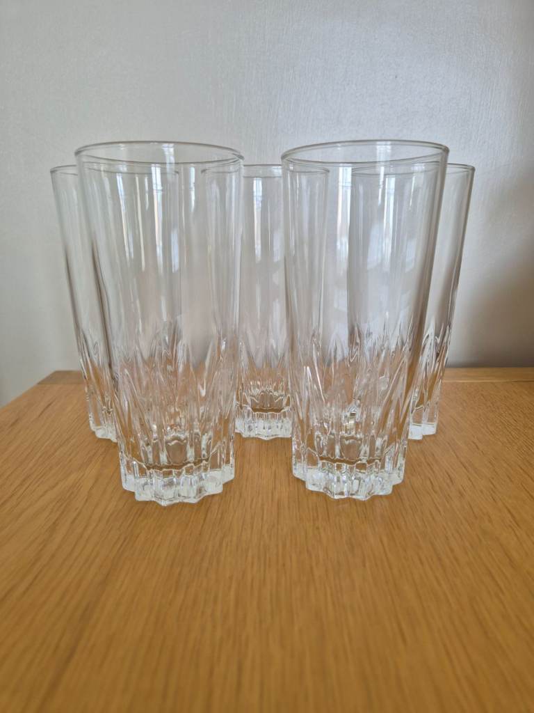 Deluxe Glasses/tumblers - set of 5 as new condition