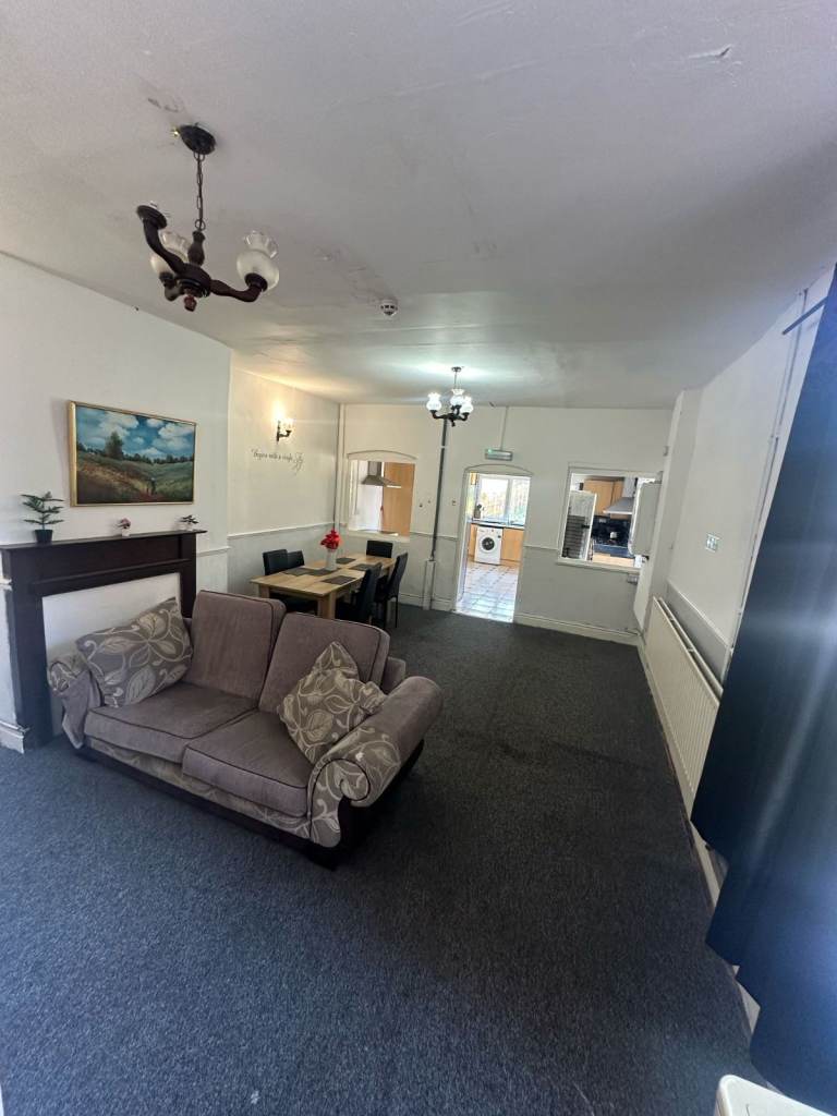 🤩 See This! Fully Furnished Shared Rooms in B'ham - DSS Accepted, £10/Wk.