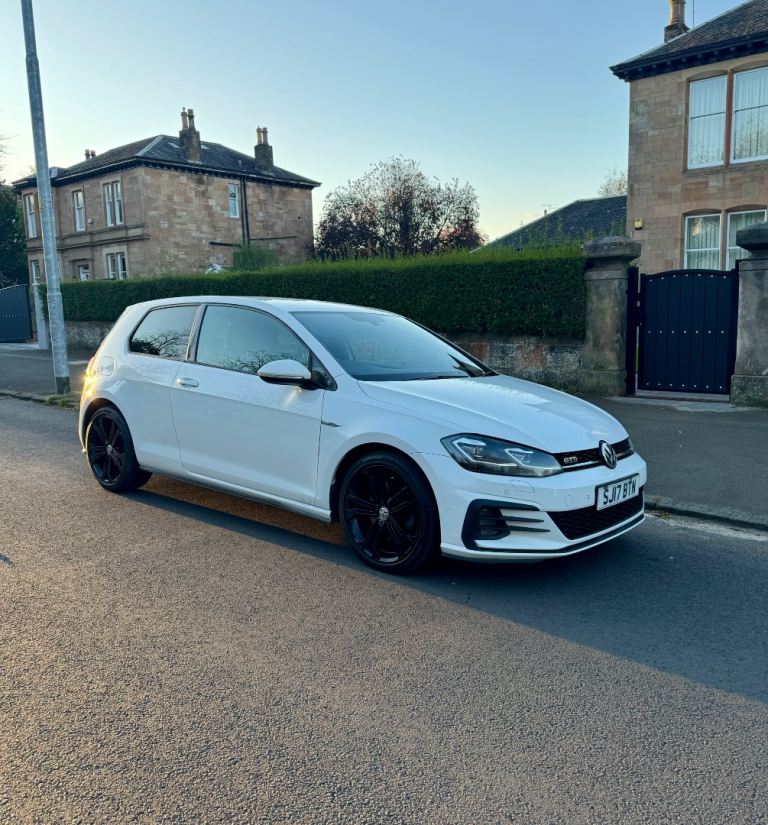 Volkswagen, GOLF, Hatchback, 2017, Manual, 1968 (cc), 3 doors