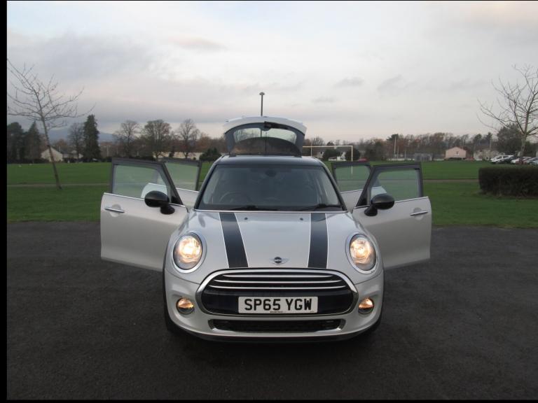 2015 MINI Hatch 1.5 Cooper 5dr HATCHBACK Petrol Manual