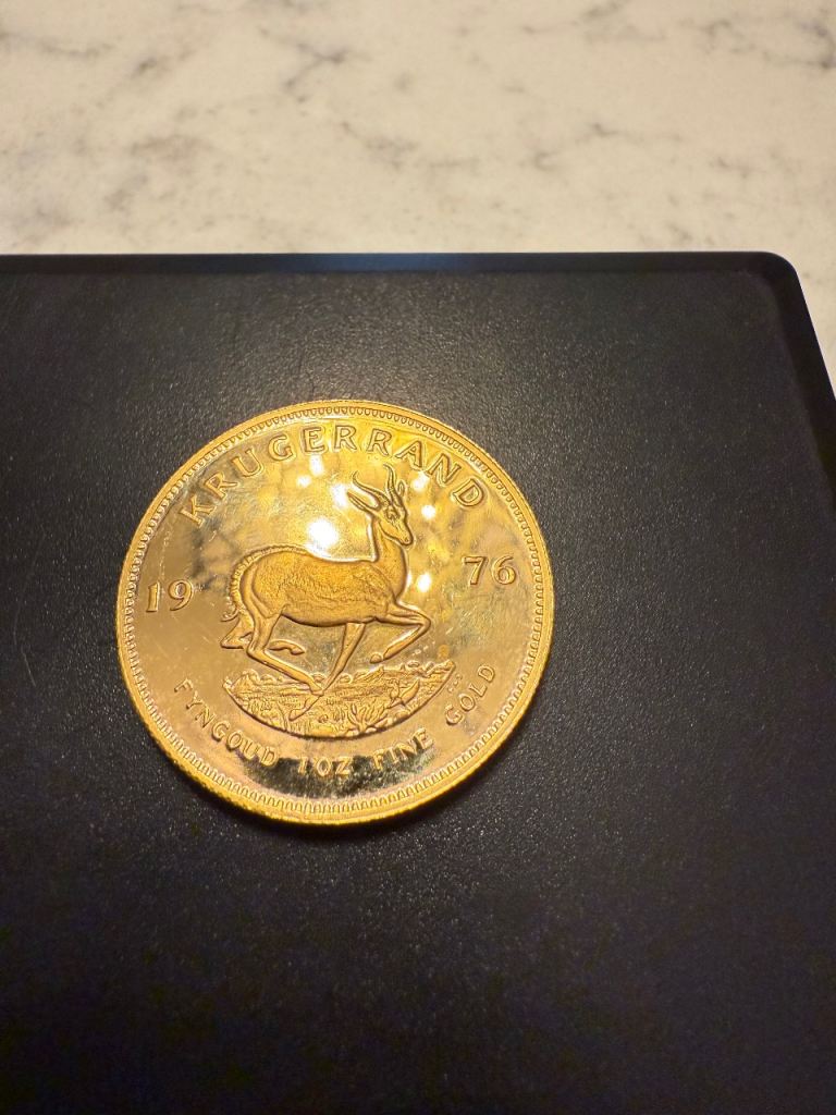 Gold coin