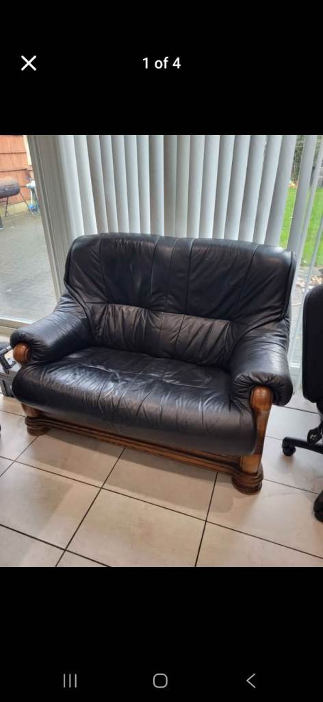 Leather arm chair 