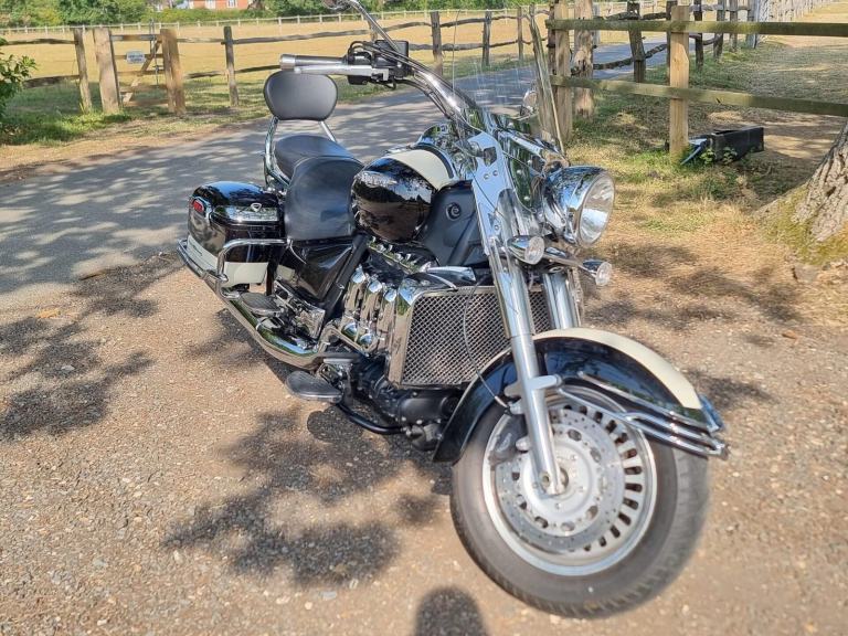 2011 Triumph Rocket 111 Touring Old English White over Black 1 owner from New PE