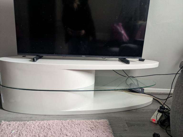 Modern White TV Stand with Glass Shelf