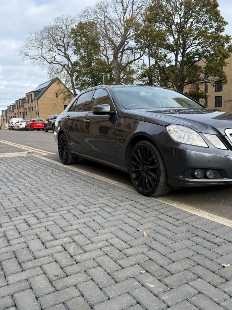 Mercedes-Benz, E CLASS, Saloon, 2011, Semi-Auto, 2143 (cc), 4 doors