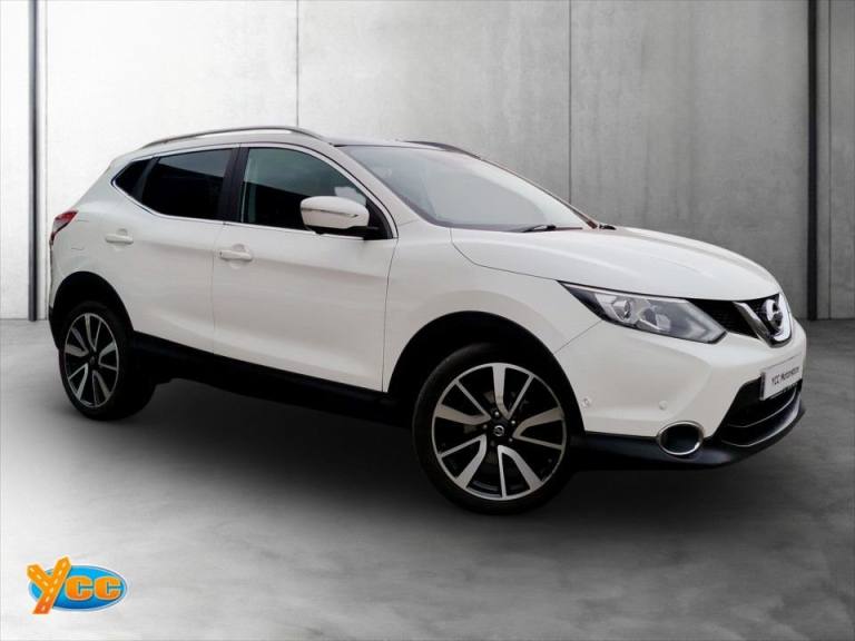 2014 Nissan Qashqai 1.6 dCi Tekna SUV 5dr Diesel XTRON 2WD Euro 5 (s/s) (130 ps) HATCHBACK Diesel...
