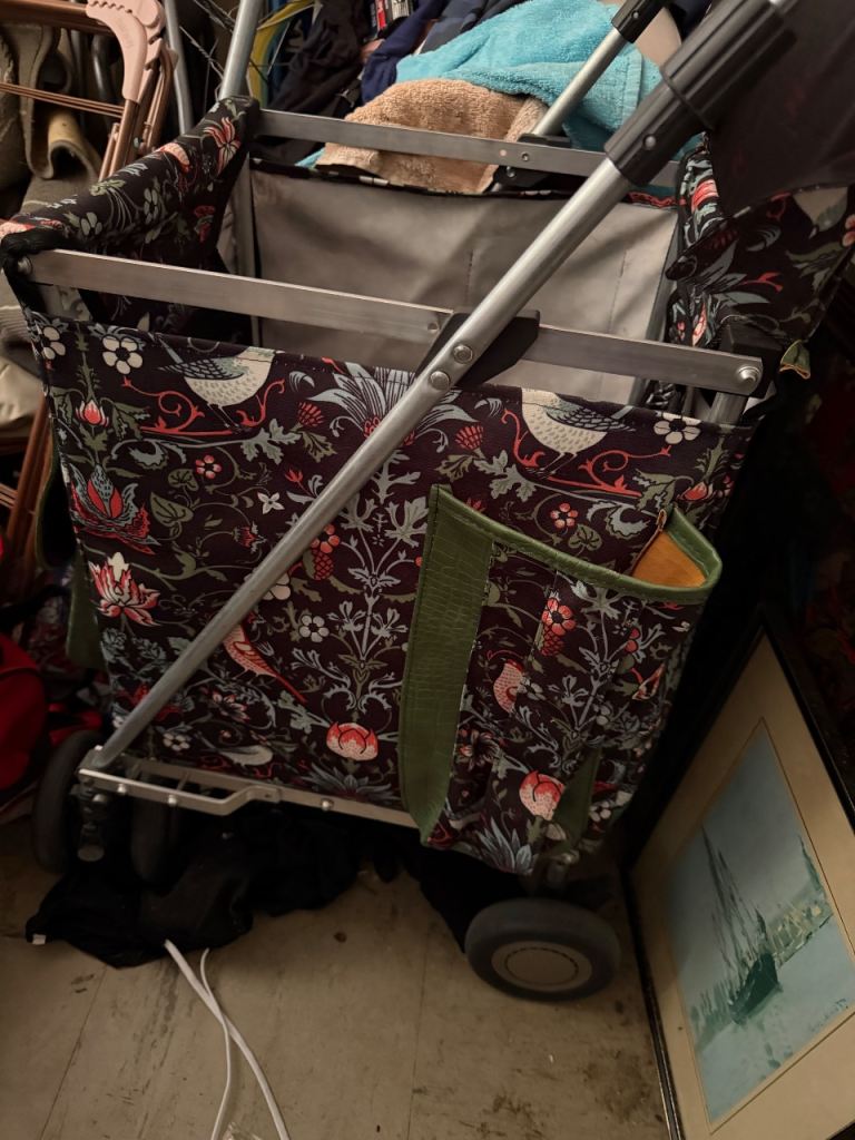 Patterned Shopping Trolley with Wheels – Good Condition