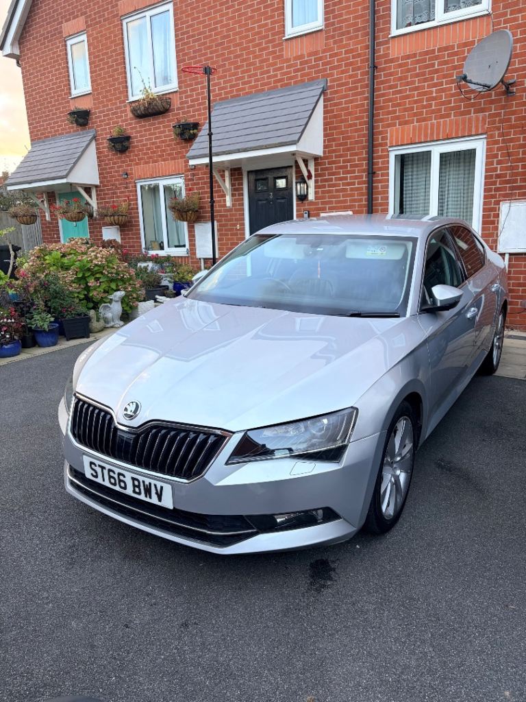 Skoda, SUPERB, Hatchback, 2016, Manual, 1968 (cc), 5 doors