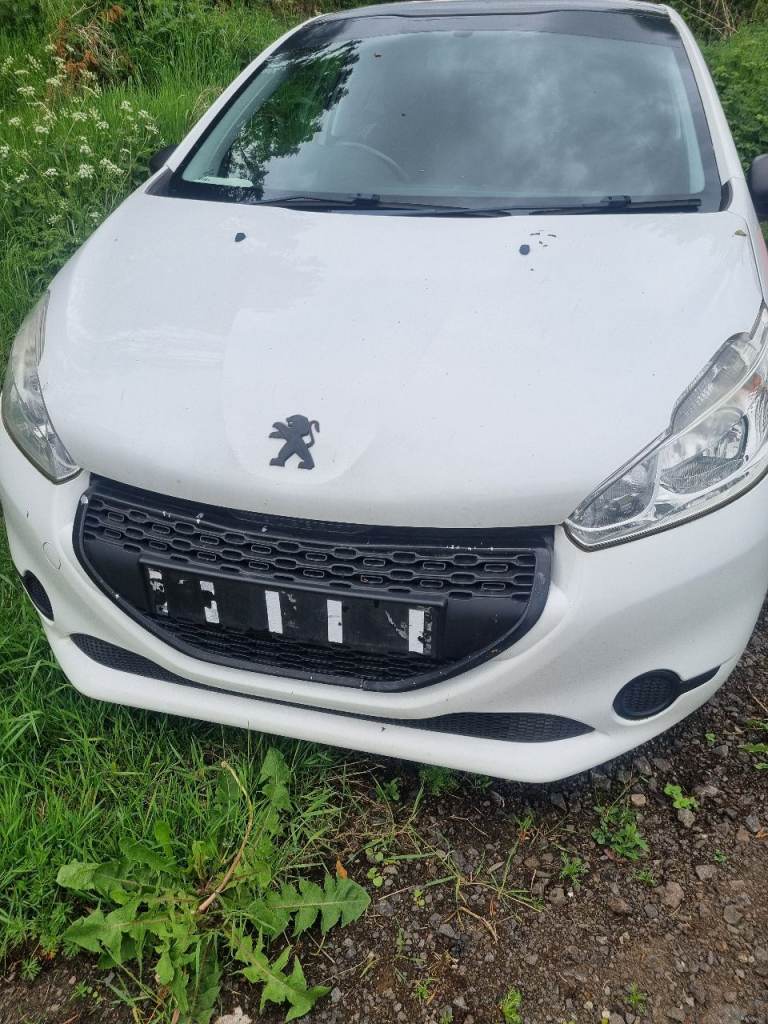BREAKING PEUGEOT 208 1.0 2013