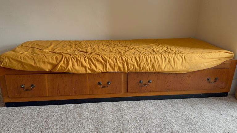 Swedish bed