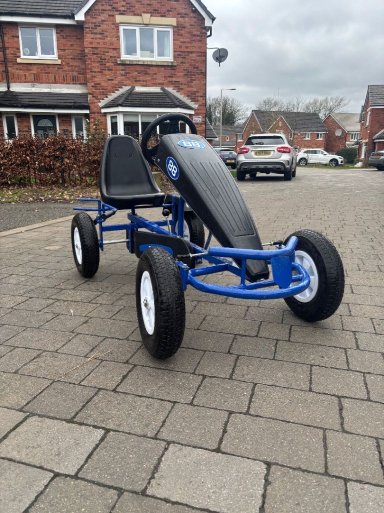 Big pedal go kart adjustable seat length 