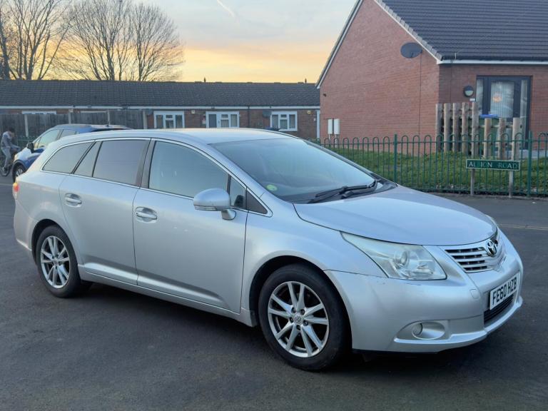 2010 Toyota Avensis 1.8 V-matic TR 5dr ESTATE Petrol Manual