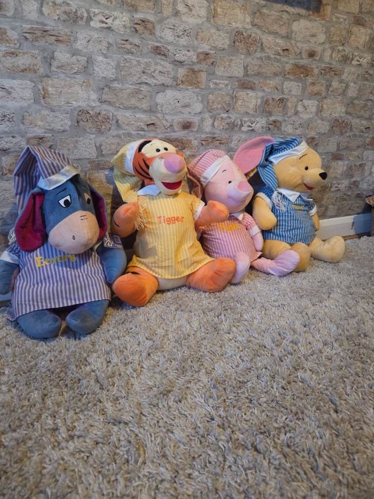 Disney Winnie the Pooh and friends set of 4 cuddly plush toys