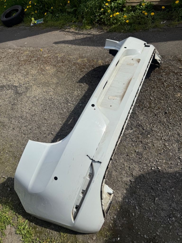 Golf MK7.5 Back Bumper with Parking Sensors 2018