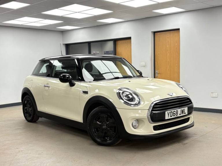 2018 68 MINI HATCH 1.5 COOPER HATCHBACK 3DR PETROL MANUAL EURO 6 (S/S) (136 PS)