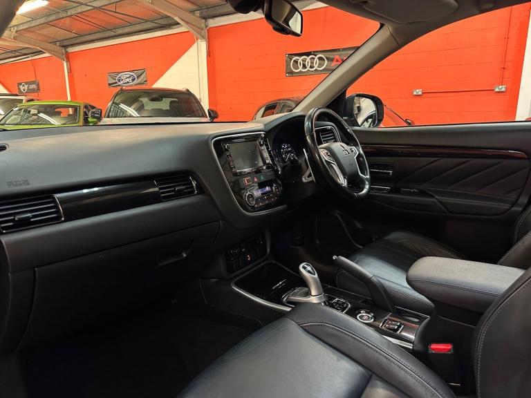 2016 Mitsubishi Outlander 2.0 PHEV GX4h 5dr Auto ESTATE PETROL/ELECTRIC Automatic