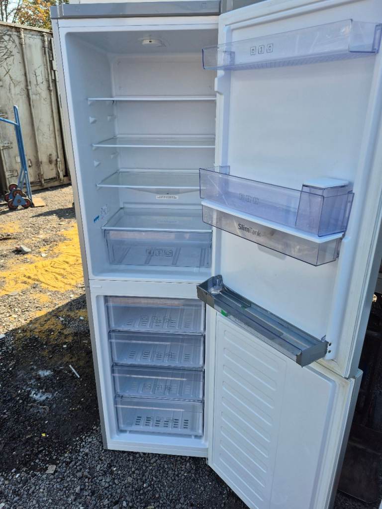 Fridge freezer 