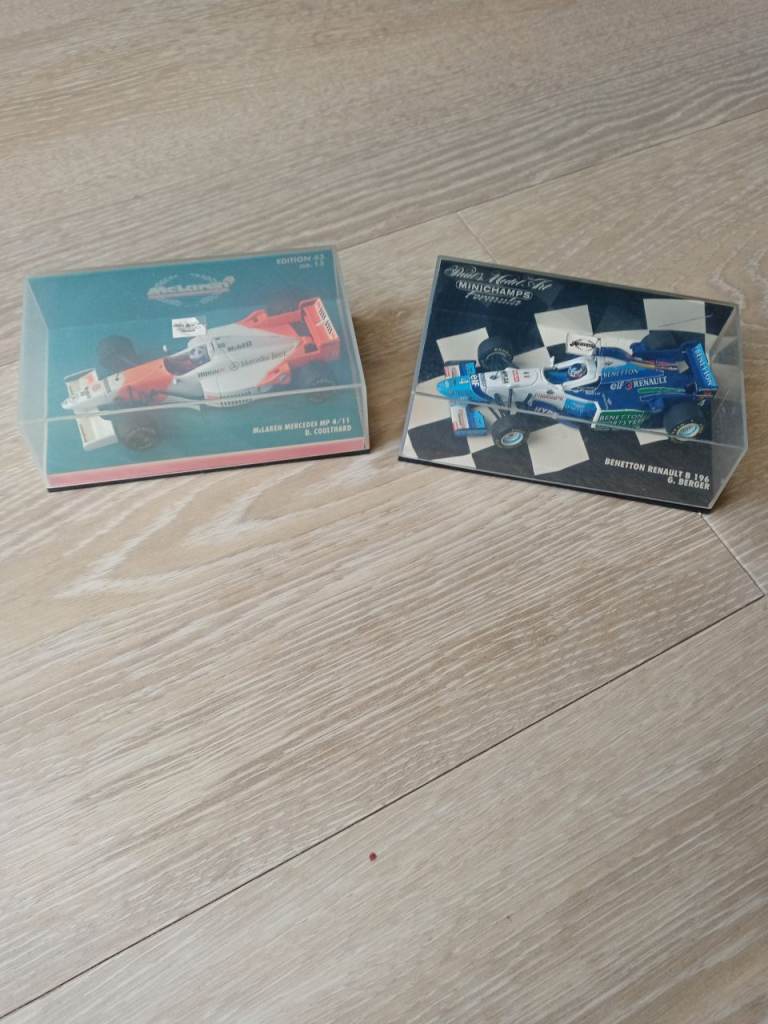 Racing cars 
