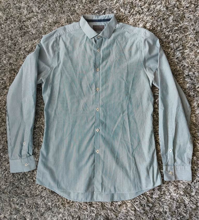 Men's M&S size 39-40cm chest, collar 15.5 green, blue & white pinstripe super slim fit shirt £3